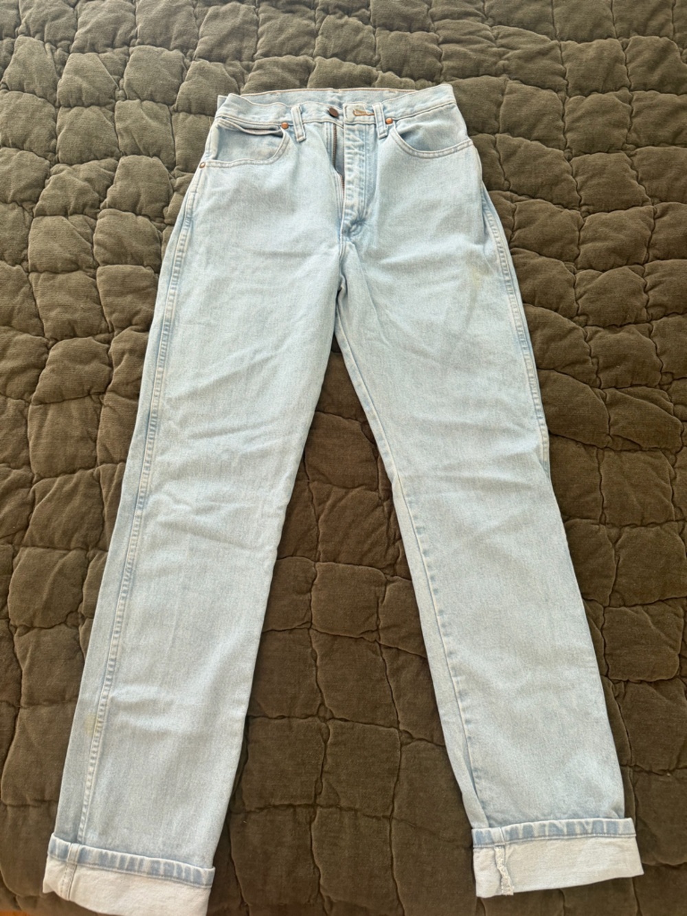 Wrangler Light Blue Relaxed Fit Men's Jeans - Picture 3 of 6